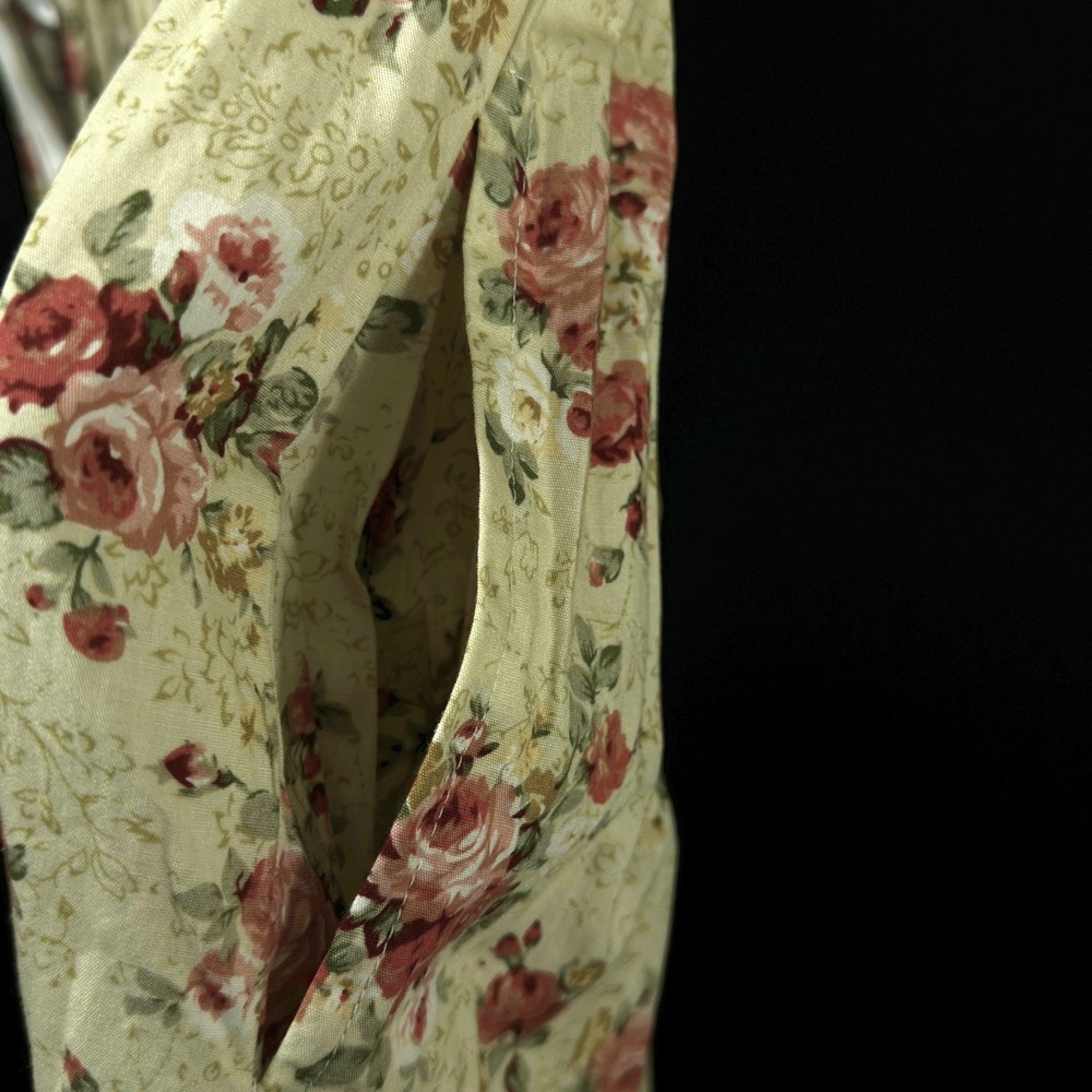 Mikarose Women's White Knit Floral Dress‎ with Pockets Size Small - Picture 5 of 6